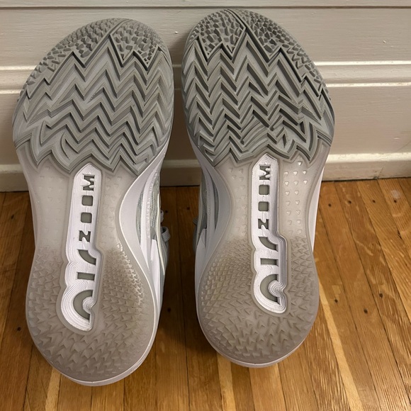 Nike GT cut 2 size 6 with box - Picture 5 of 6